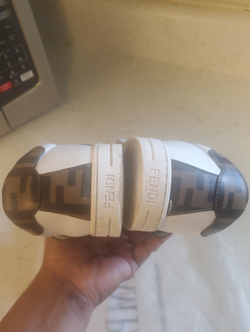 Fendi - Picture 13 of 16